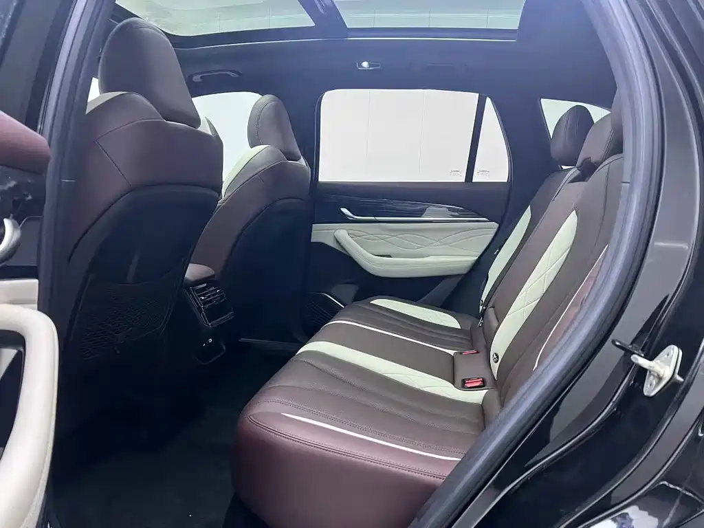 GEELY AUTOMOBILE XINGYUE L