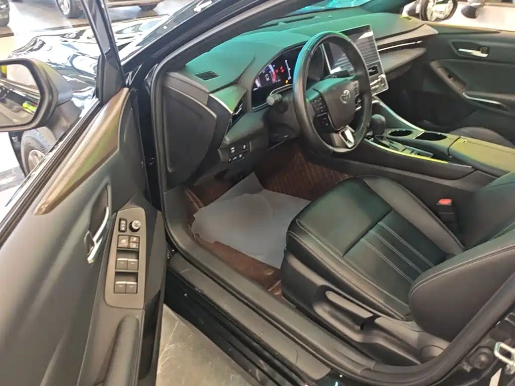 Toyota Avalon — миниатюра 16