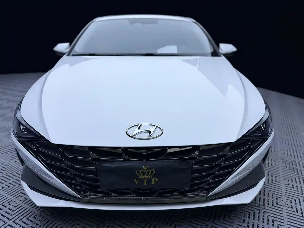Hyundai Elantra — миниатюра 2