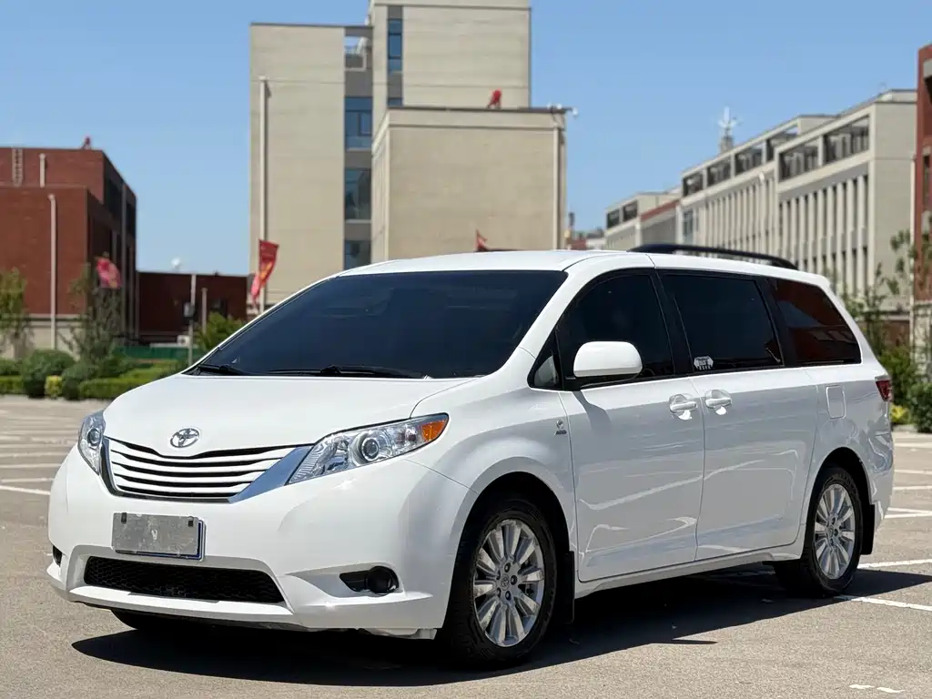 Toyota Sienna 2018