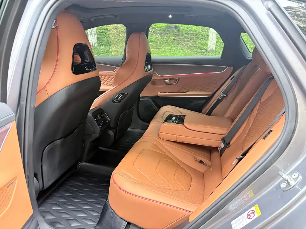 BYD Han — миниатюра 14