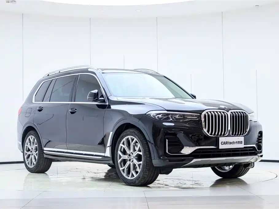 BMW X7 2022 xDrive40i Lead Luxury