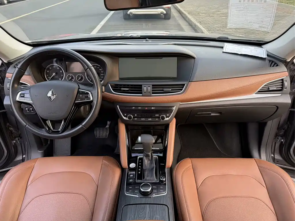 Borgward BX7 — миниатюра 7