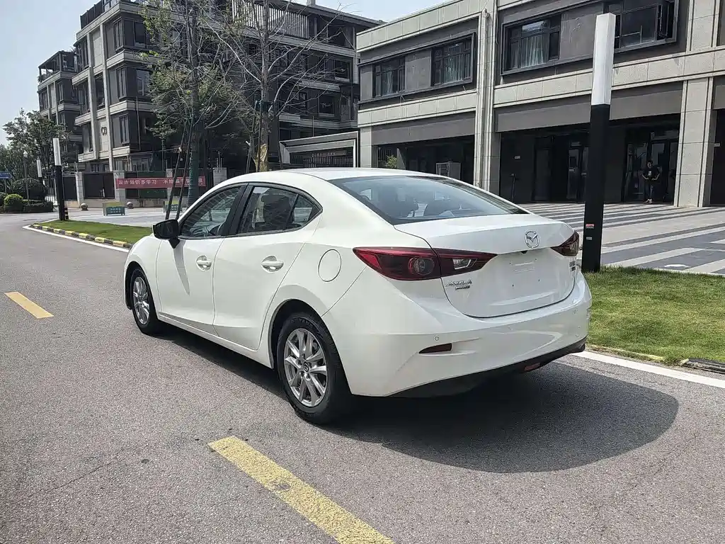 MAZDA 3 ANGKESAILA