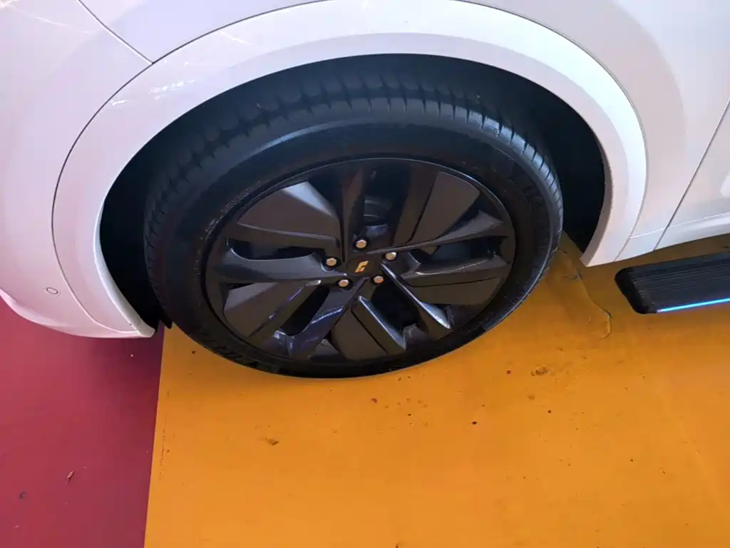 Li Auto Li L7 — миниатюра 23