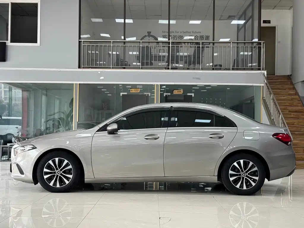 MERCEDES-BENZ A CLASS