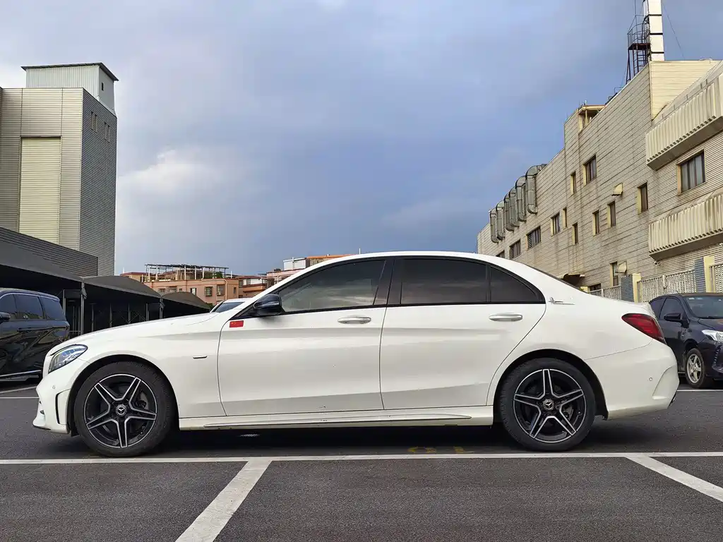 Mercedes-Benz C-Class — миниатюра 7
