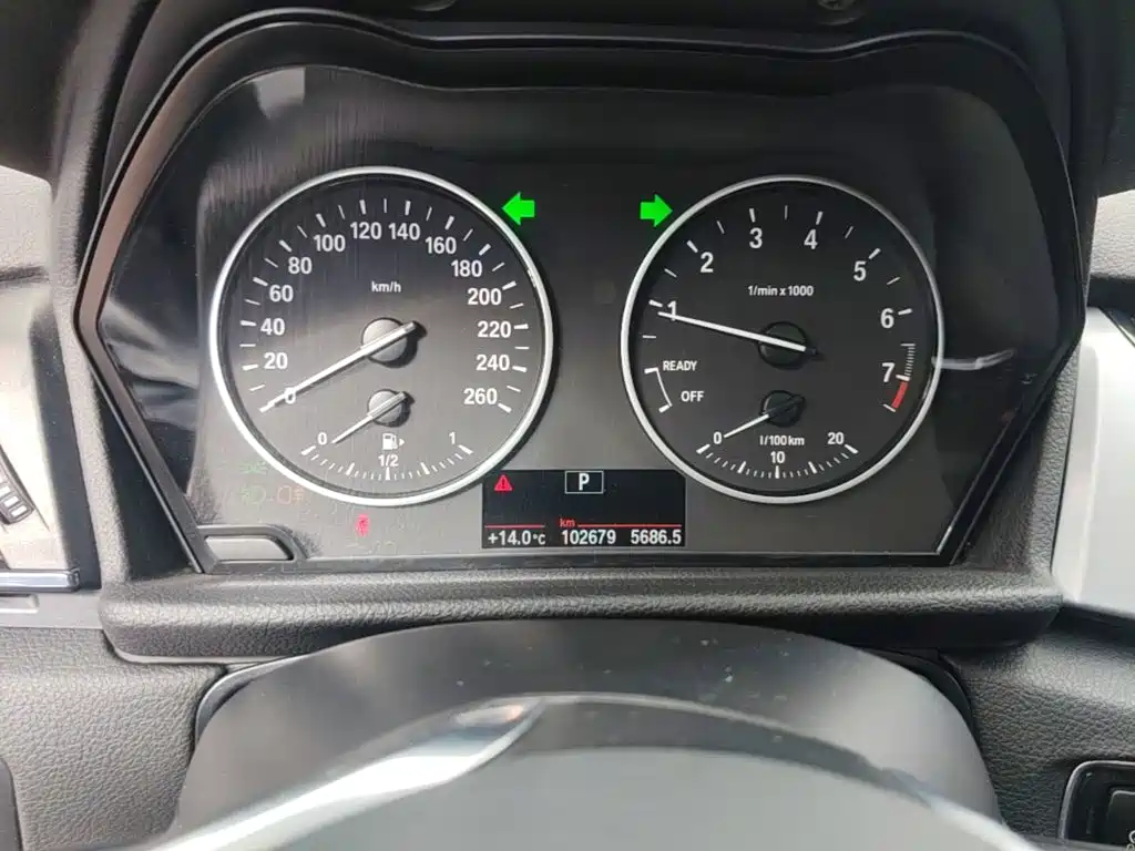 BMW 2 Series Active Tourer — миниатюра 12