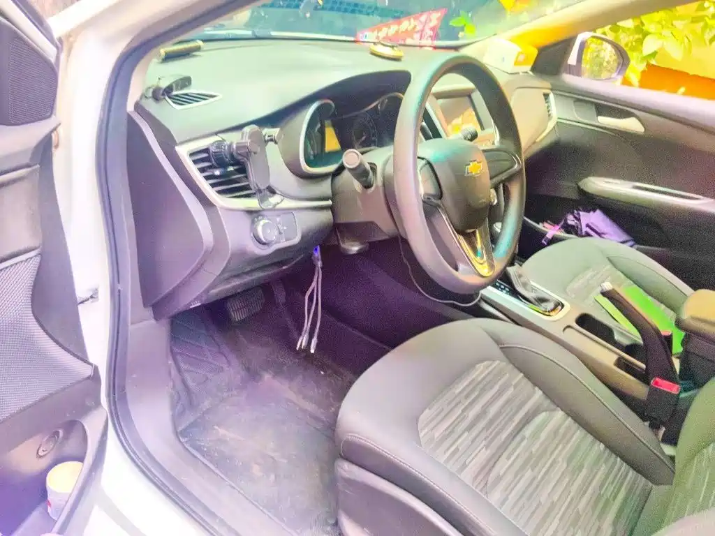 Chevrolet Cavalier — миниатюра 17