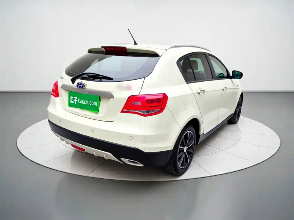 Geely Emgrand — миниатюра 6