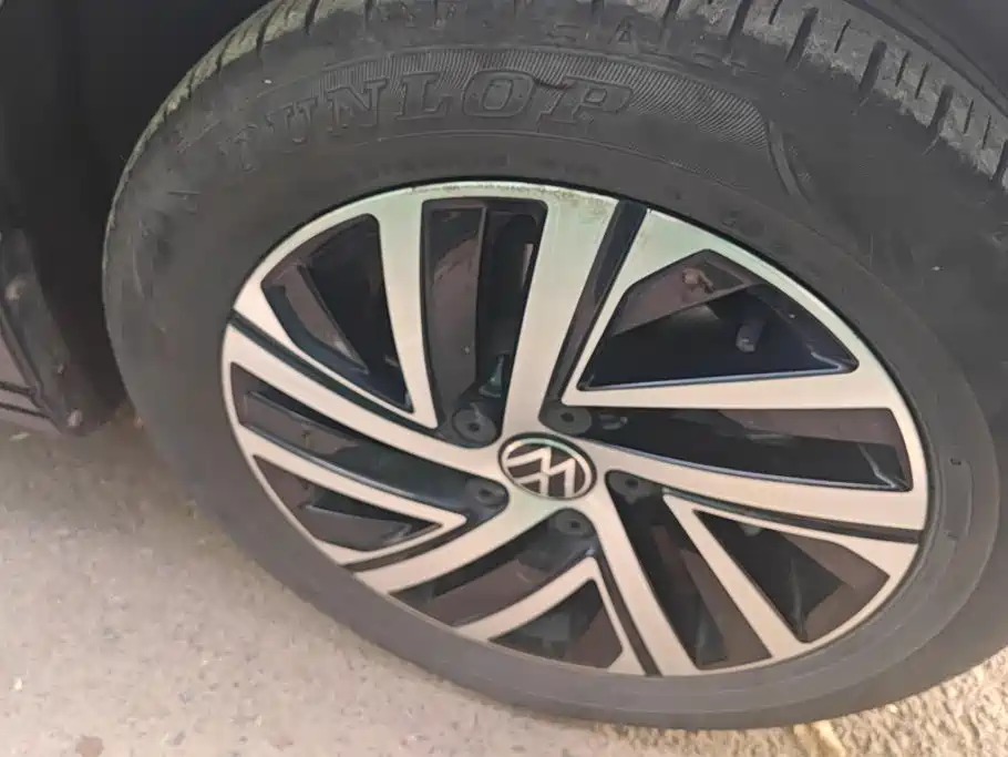 Volkswagen Lavida — миниатюра 6