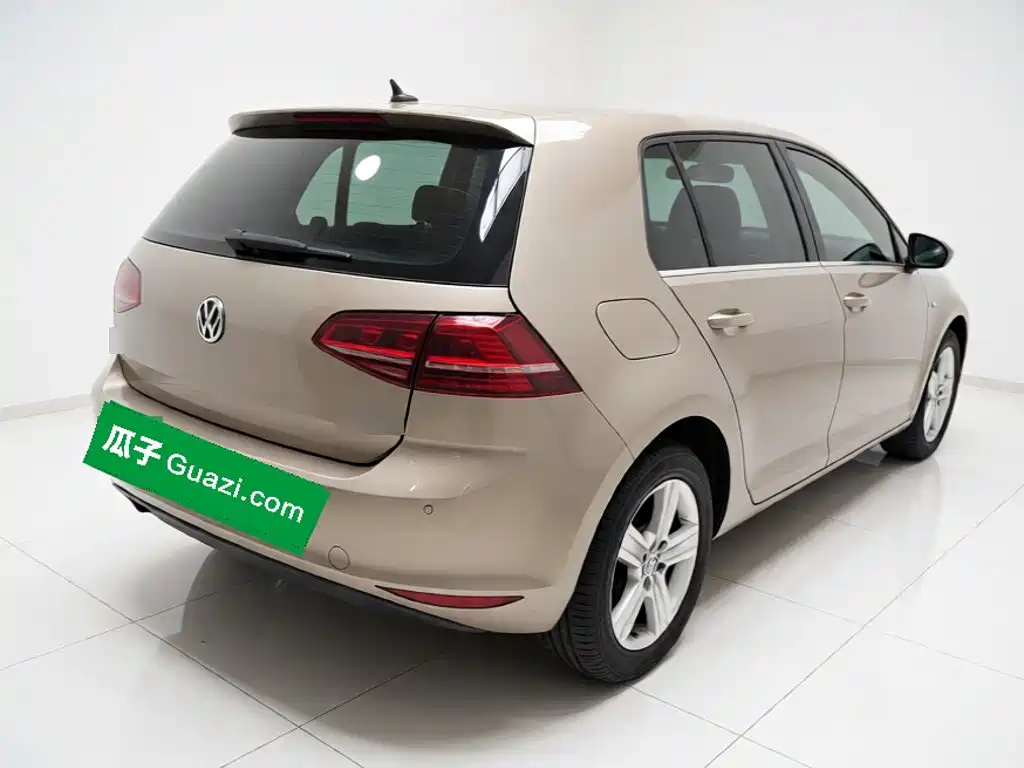 Volkswagen Golf — миниатюра 6