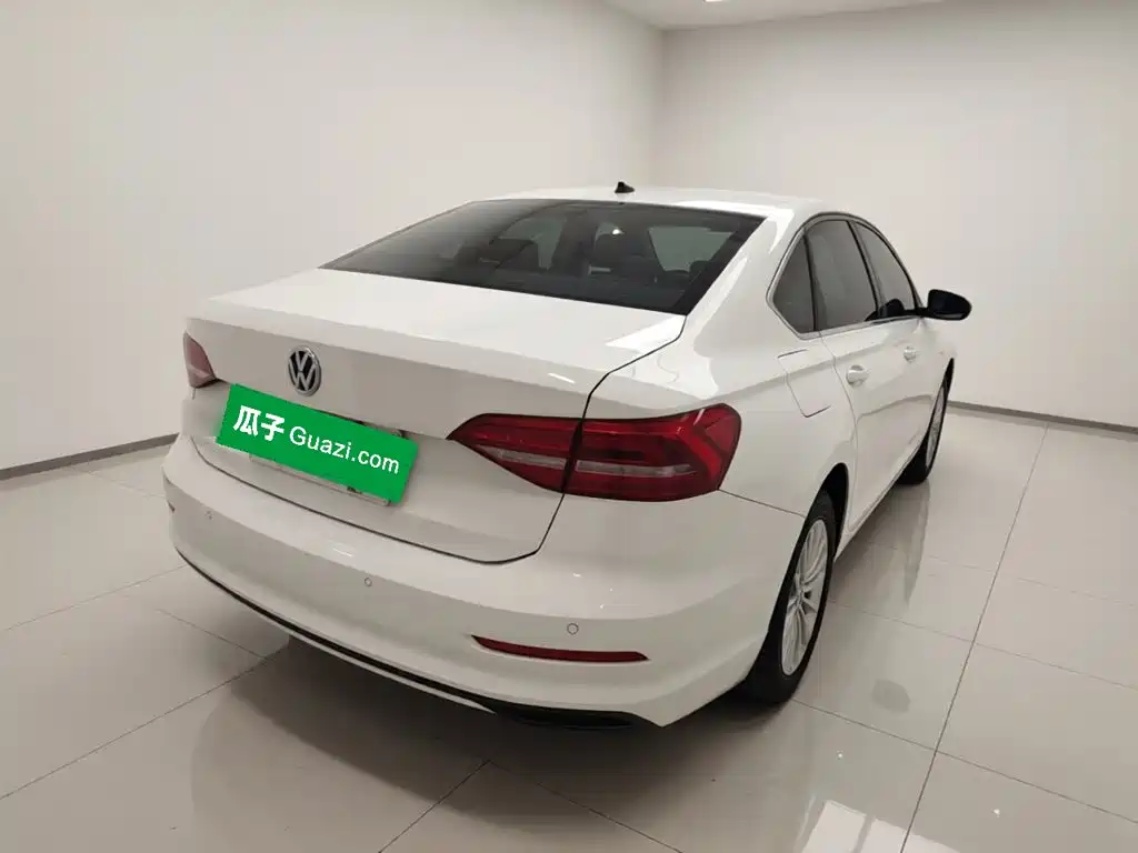 Volkswagen Lavida — миниатюра 4
