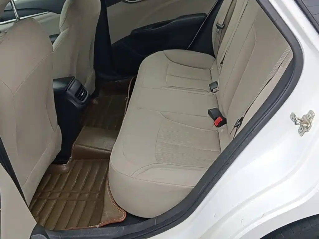 Buick Excelle — миниатюра 17