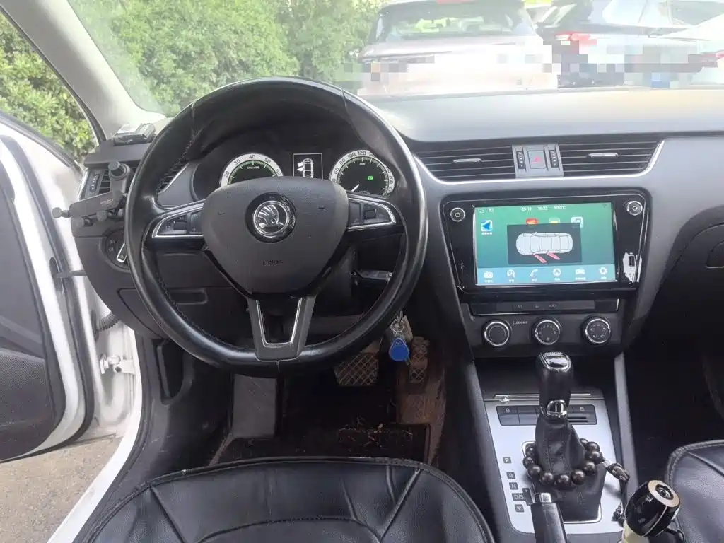 Skoda Octavia — миниатюра 11