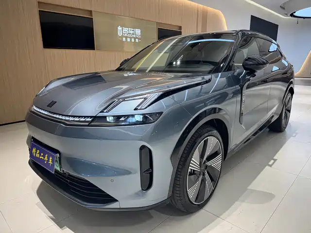 LYNK  & CO. 08 EM P 2024