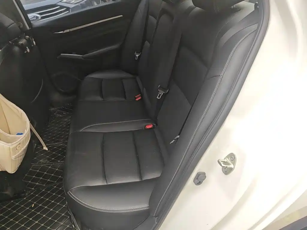 Nissan Teana — миниатюра 13