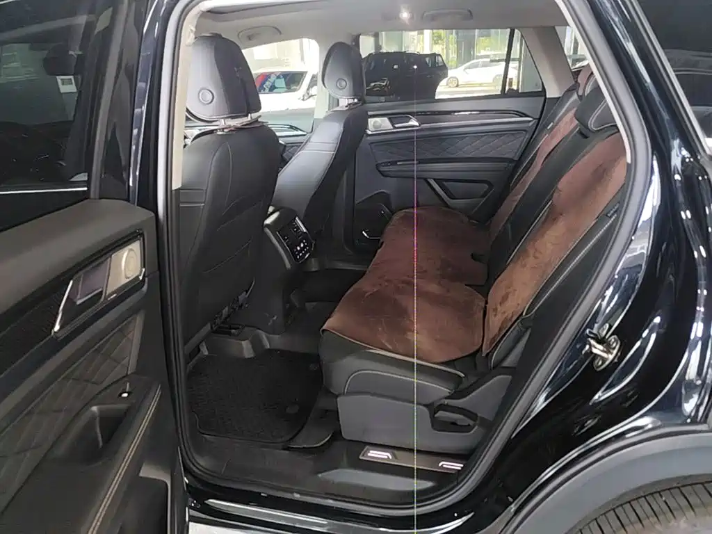 Volkswagen Teramont — миниатюра 12