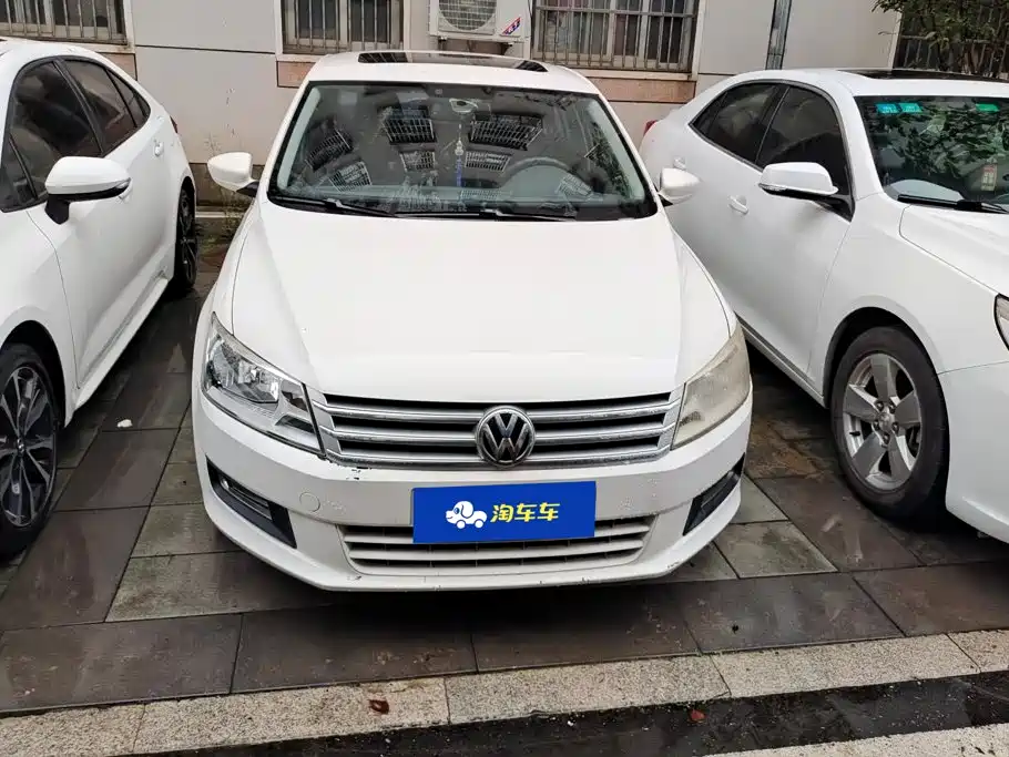 Volkswagen Santana — миниатюра 2