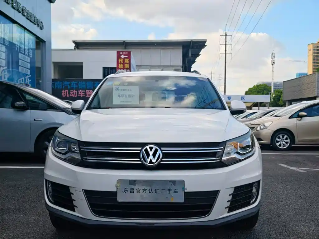 Volkswagen Tiguan — миниатюра 2