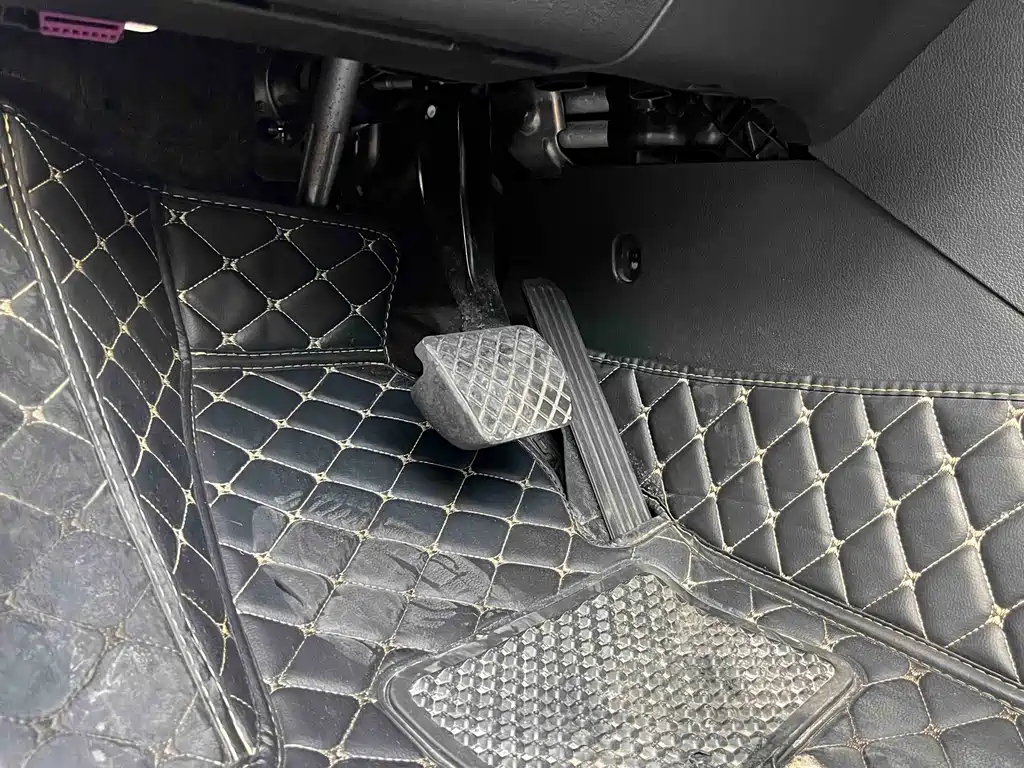 Volkswagen Tiguan — миниатюра 17