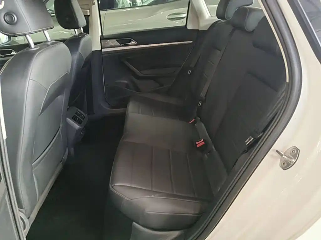 Volkswagen Lavida — миниатюра 17