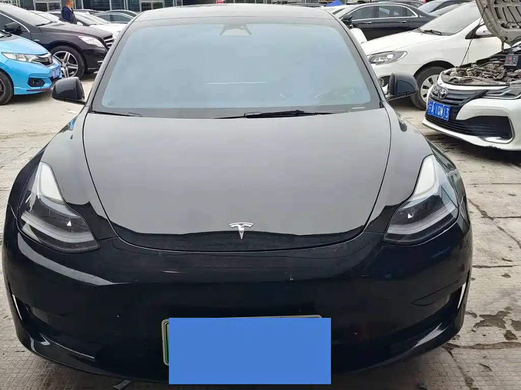 Tesla Model 3 — миниатюра 2
