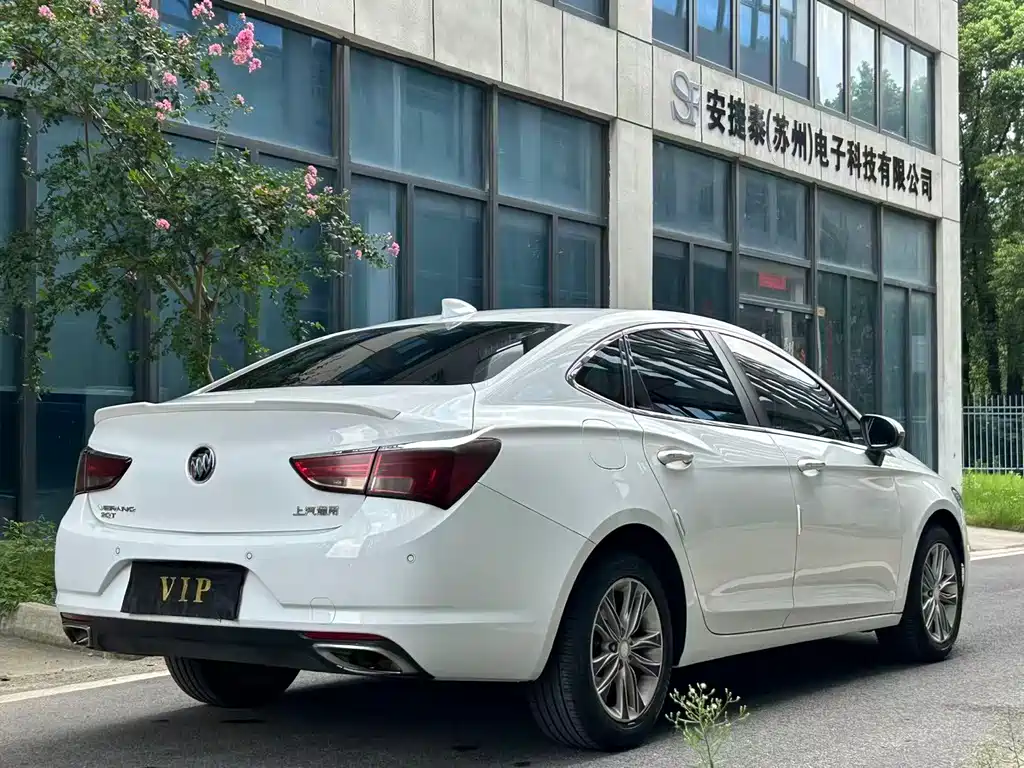 Buick Verano — миниатюра 6