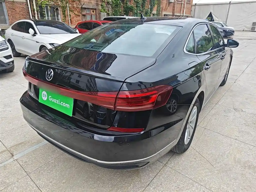Volkswagen Passat 2025 280TSI