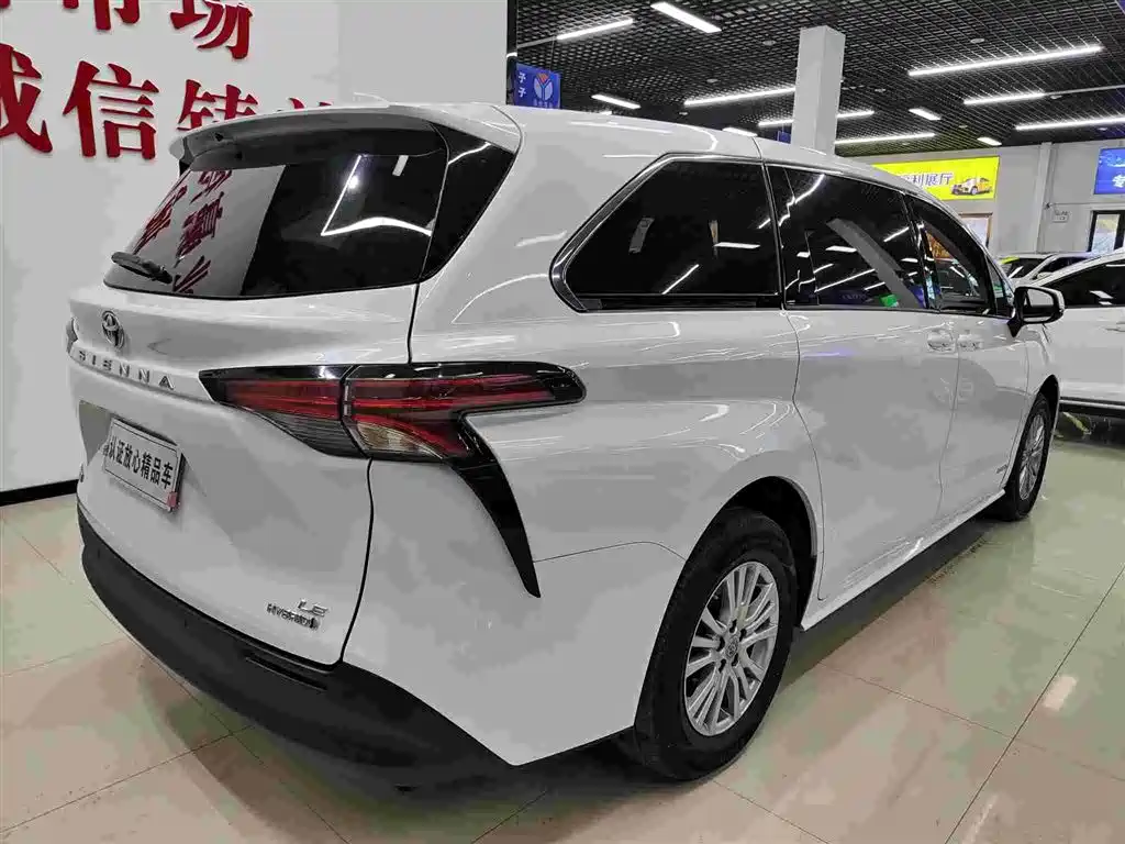 Toyota Sienna 2021 2.5L Comfort