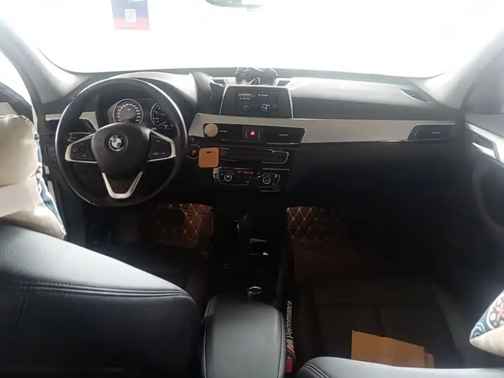 BMW X1 — миниатюра 10