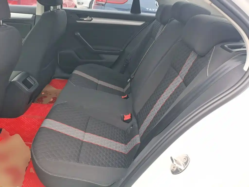 Volkswagen Lamando — миниатюра 17