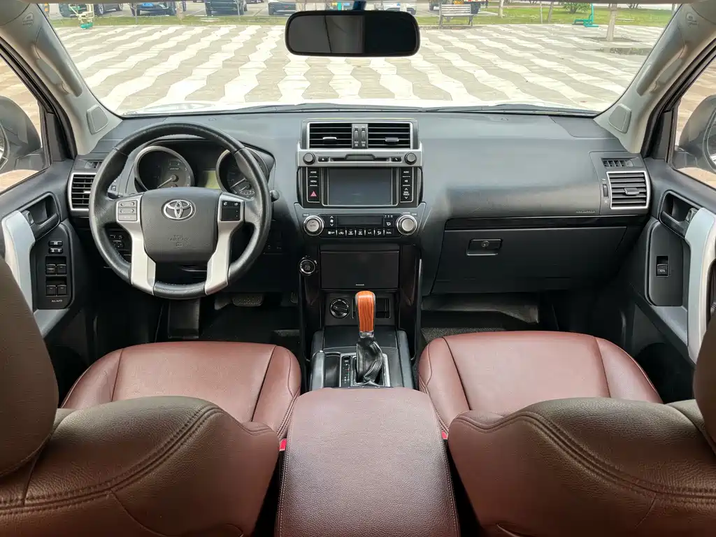 Toyota Prado — миниатюра 9