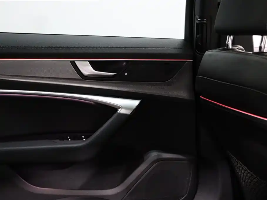 Audi A6L — миниатюра 13