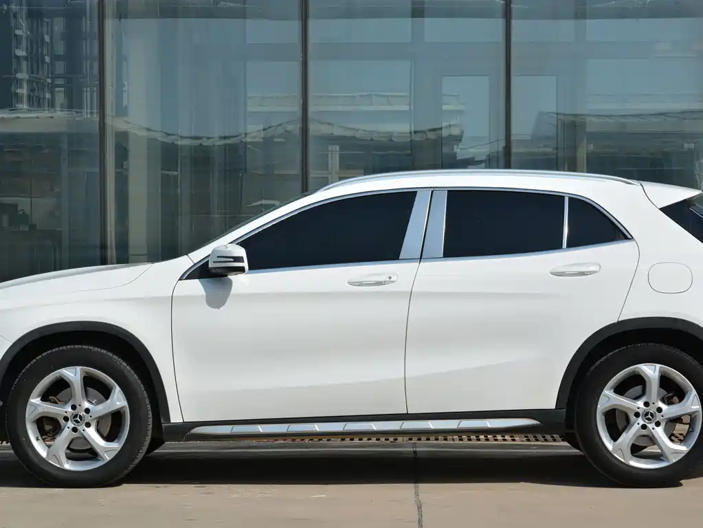 Mercedes-Benz GLA — миниатюра 2