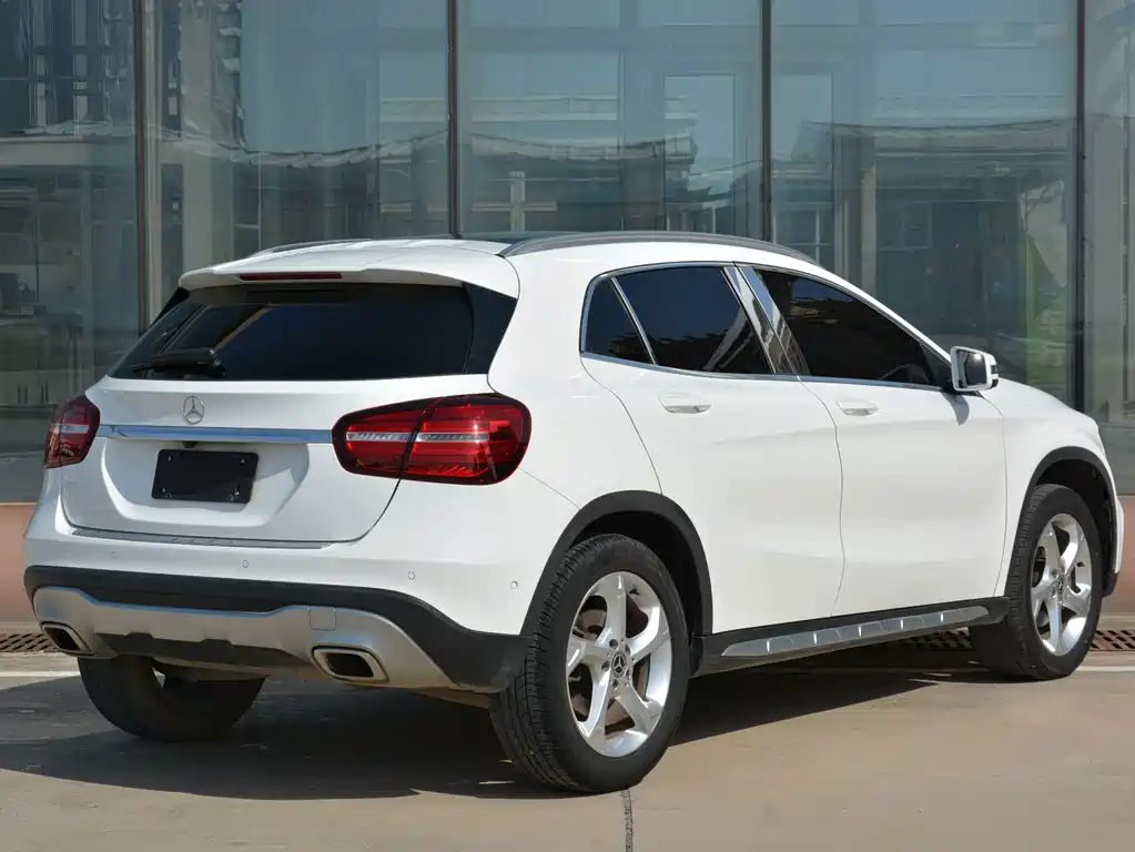 Mercedes-Benz GLA — миниатюра 3