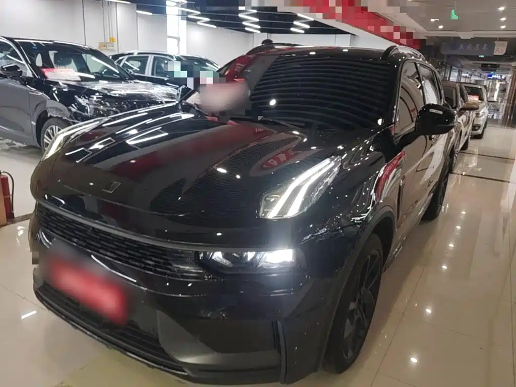 Lynk & Co 01