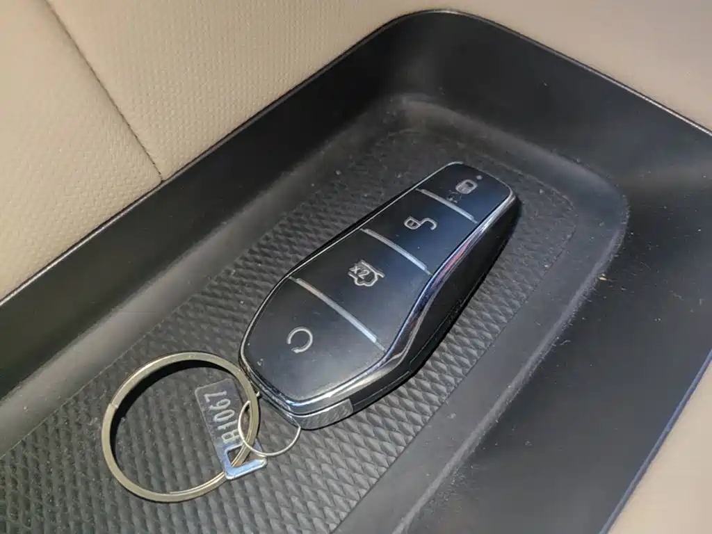 BYD Dolphin — миниатюра 9