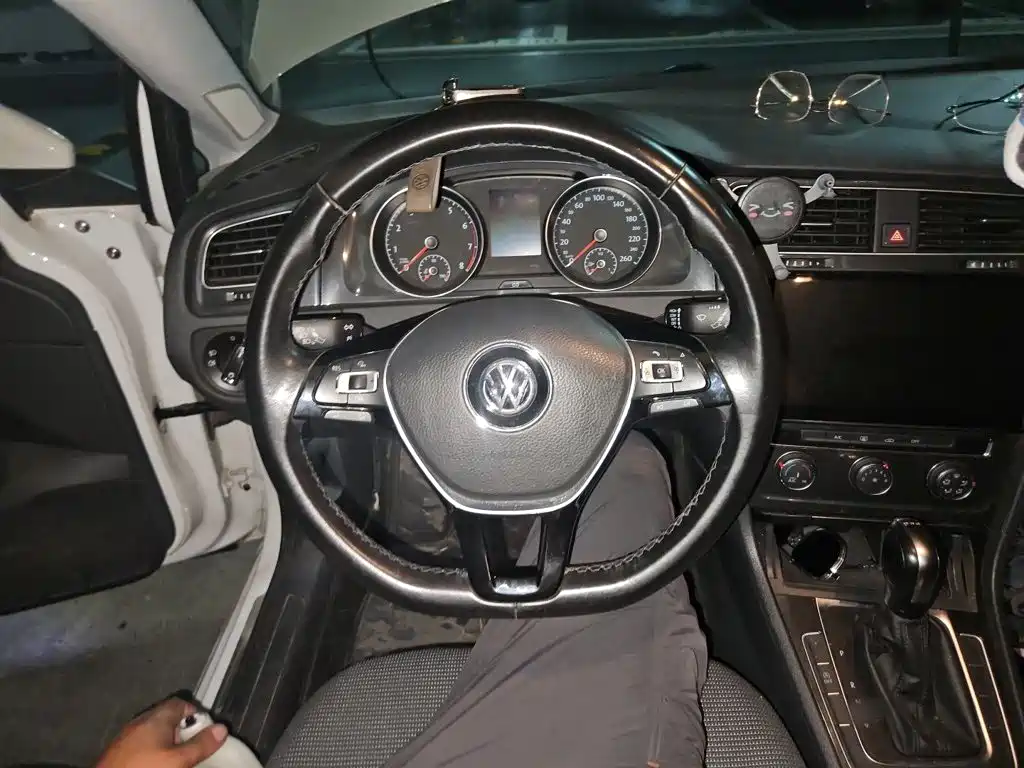Volkswagen Golf — миниатюра 11