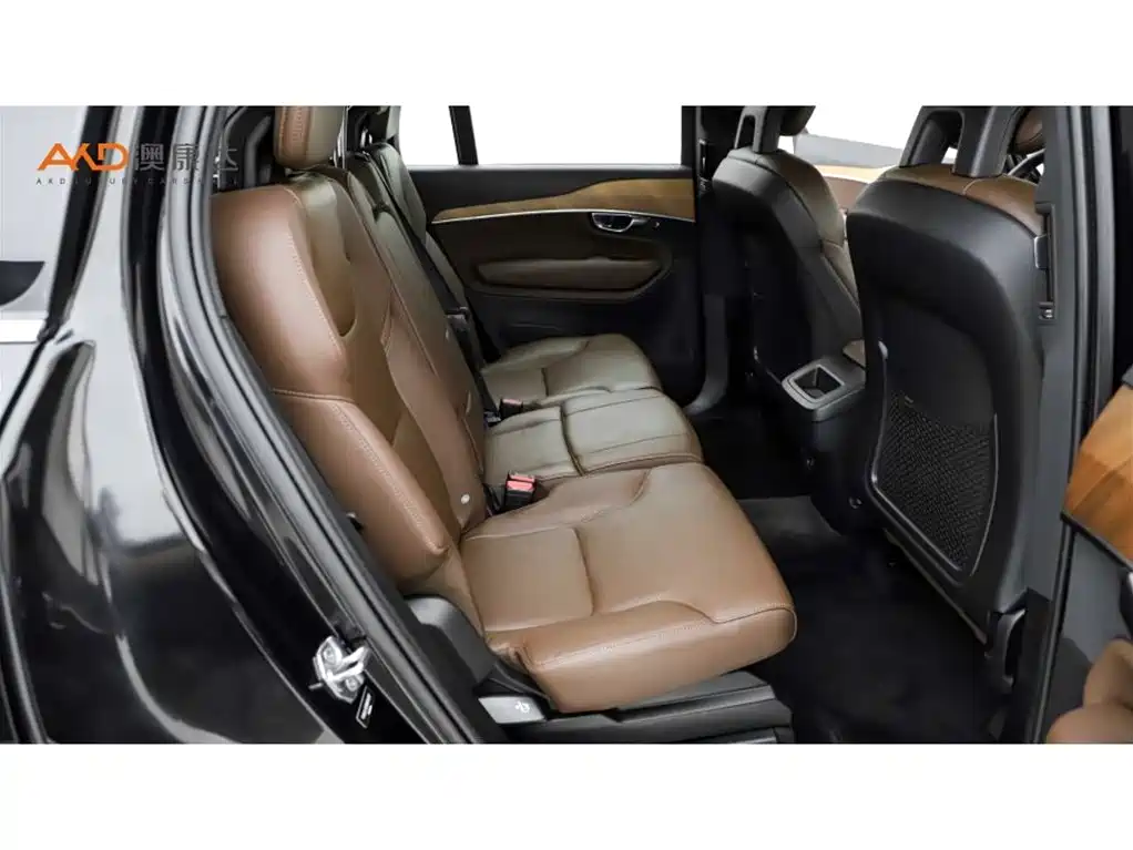 Volvo XC90 2022 B5 Luxury 5 мест