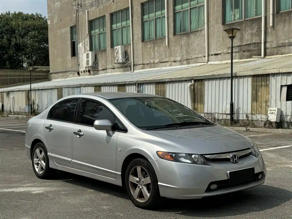 Honda Civic — миниатюра 3