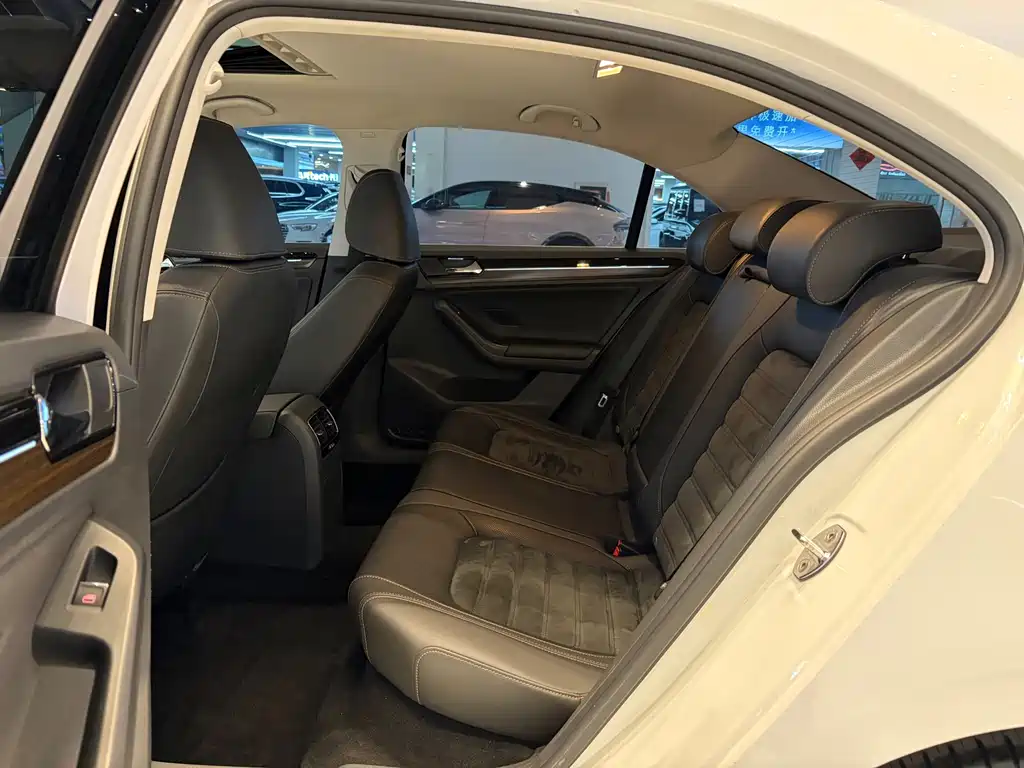 Volkswagen Sagitar — миниатюра 13