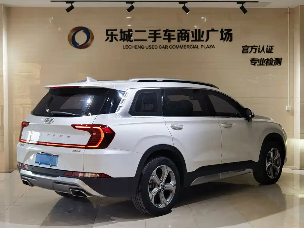 Hyundai Santa Fe — миниатюра 3