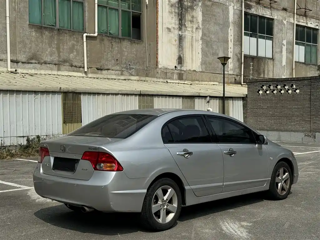 Honda Civic — миниатюра 13