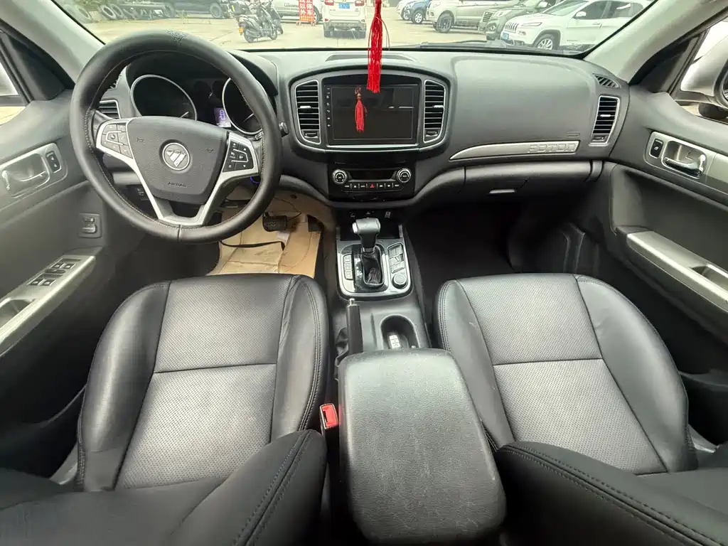Foton Savana 2.8T automatic four-wheel drive diesel deluxe edition 7 seats, фото 9