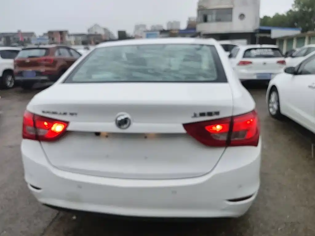 Buick Excelle — миниатюра 6