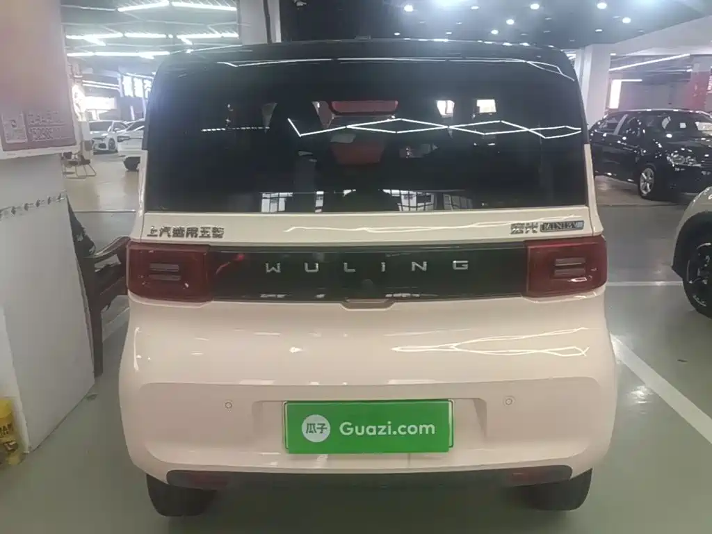 Wuling MINIEV — миниатюра 6
