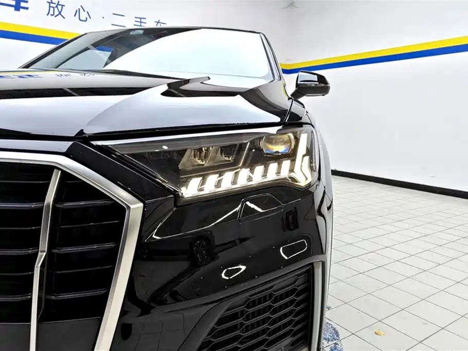 Audi Q7 2021 55 TFSI quattro S line Sport