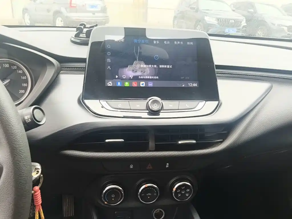 Buick Verano — миниатюра 13