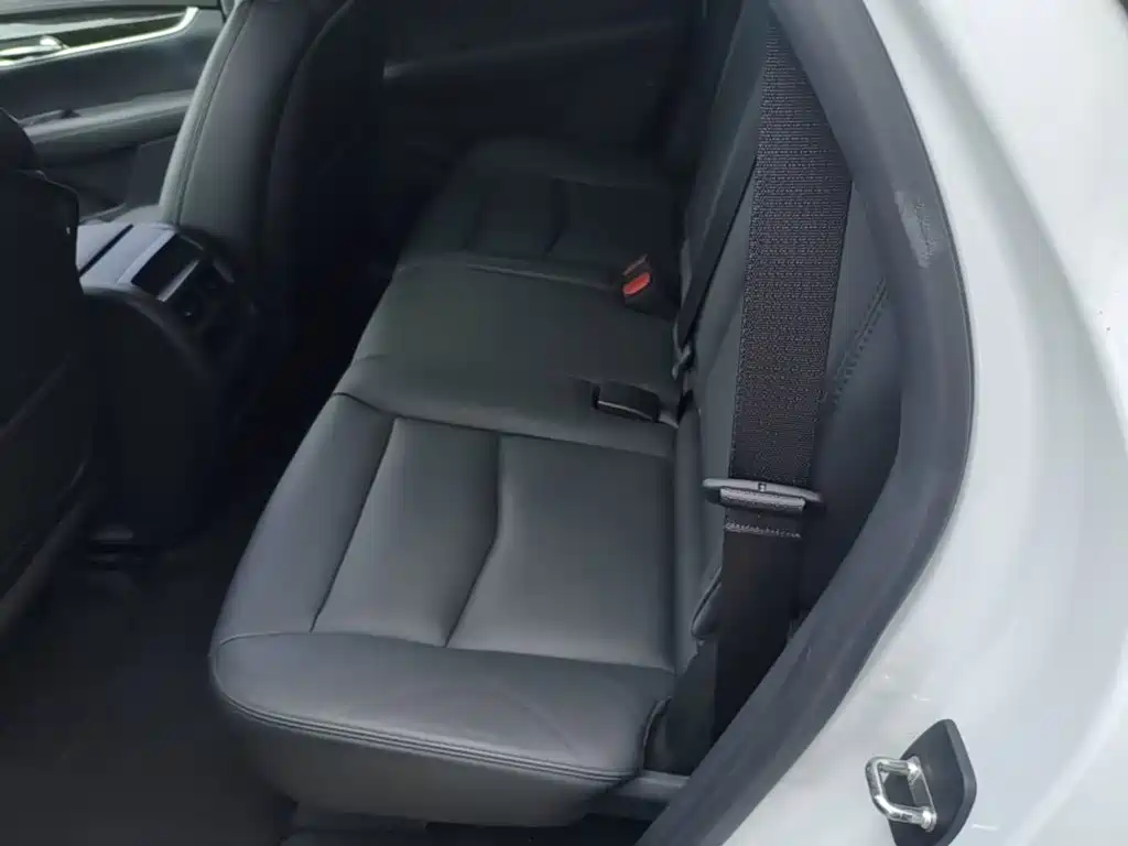 Cadillac XT5 — миниатюра 17